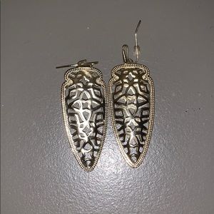 Gold Kendra Scott earrings